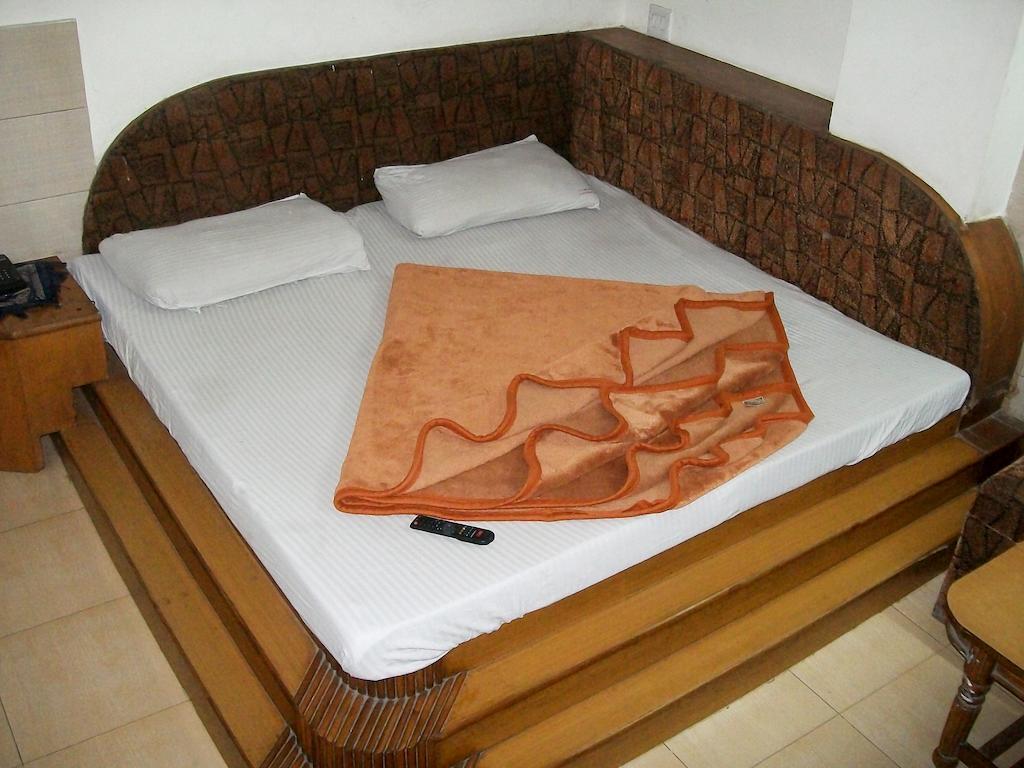 Hotel Milan Continental Delhi  Chambre photo